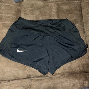 Nike athletic shorts 🏋️